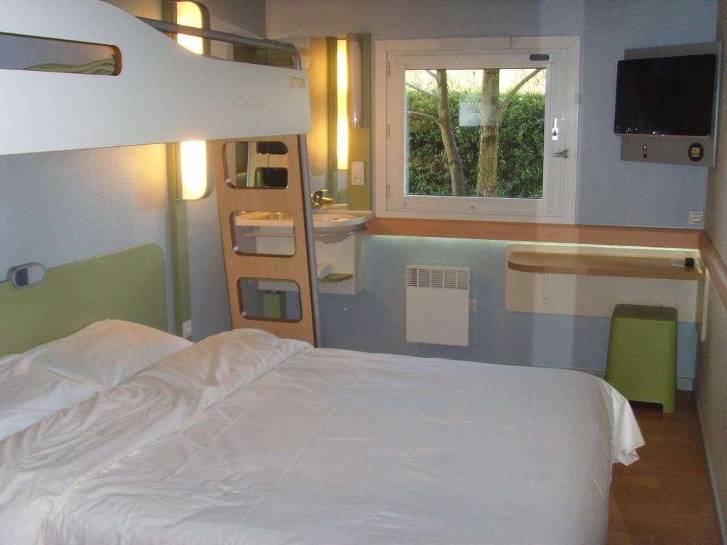 Ibis Budget L'Isle Adam Стая снимка