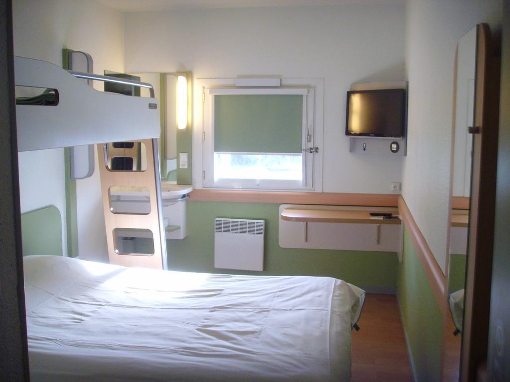 Ibis Budget L'Isle Adam Стая снимка