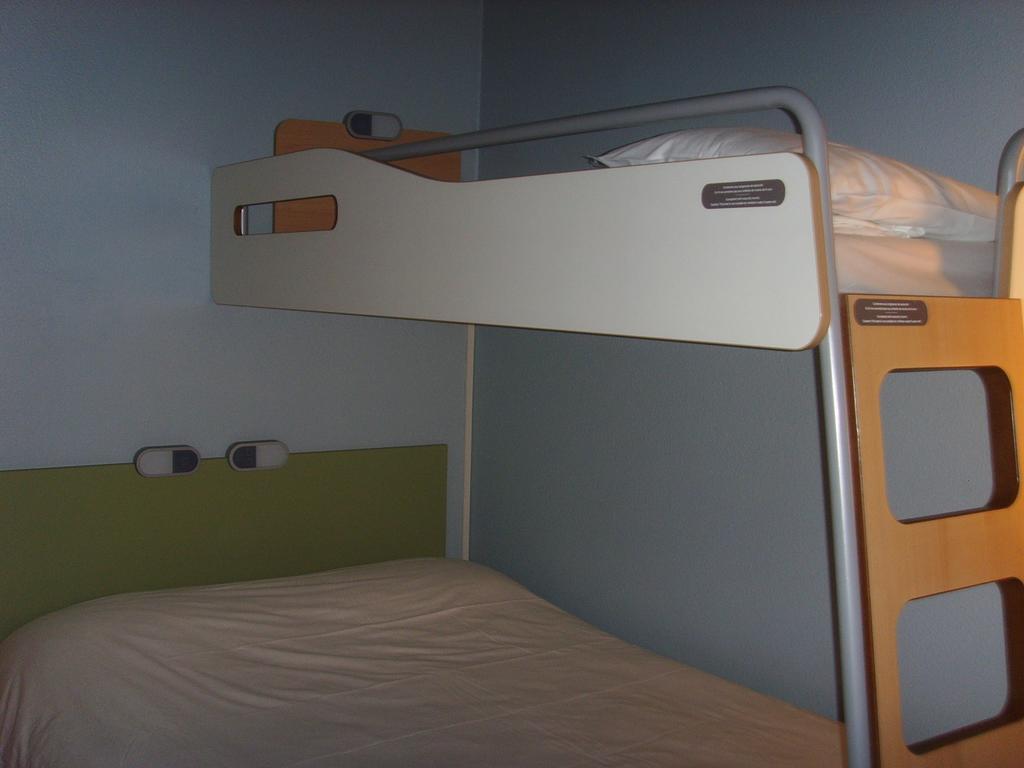Ibis Budget L'Isle Adam Стая снимка