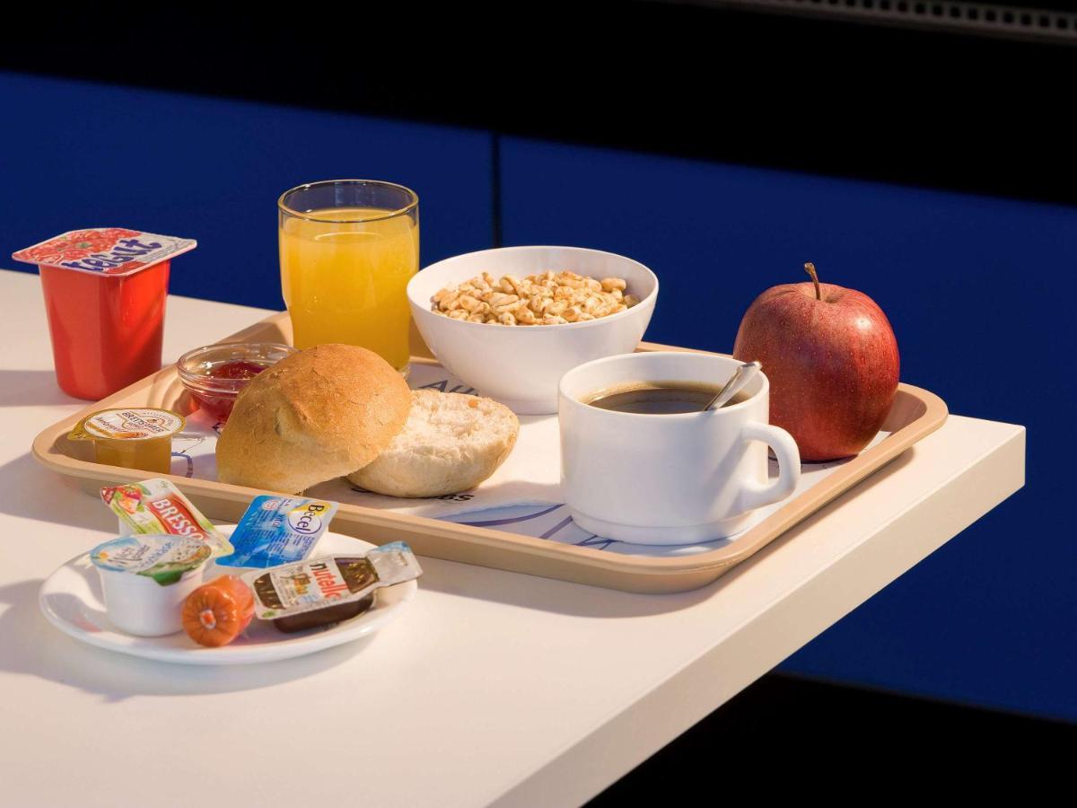 Ibis Budget L'Isle Adam Екстериор снимка