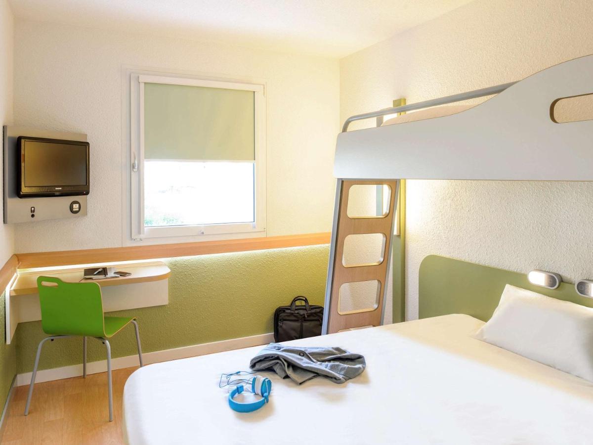 Ibis Budget L'Isle Adam Екстериор снимка
